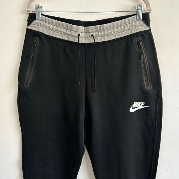 Nike Flat Front Stretch Zip Pocket Pull-On Elastic Waist Capri Pants Black Large - Picture 4 of 10